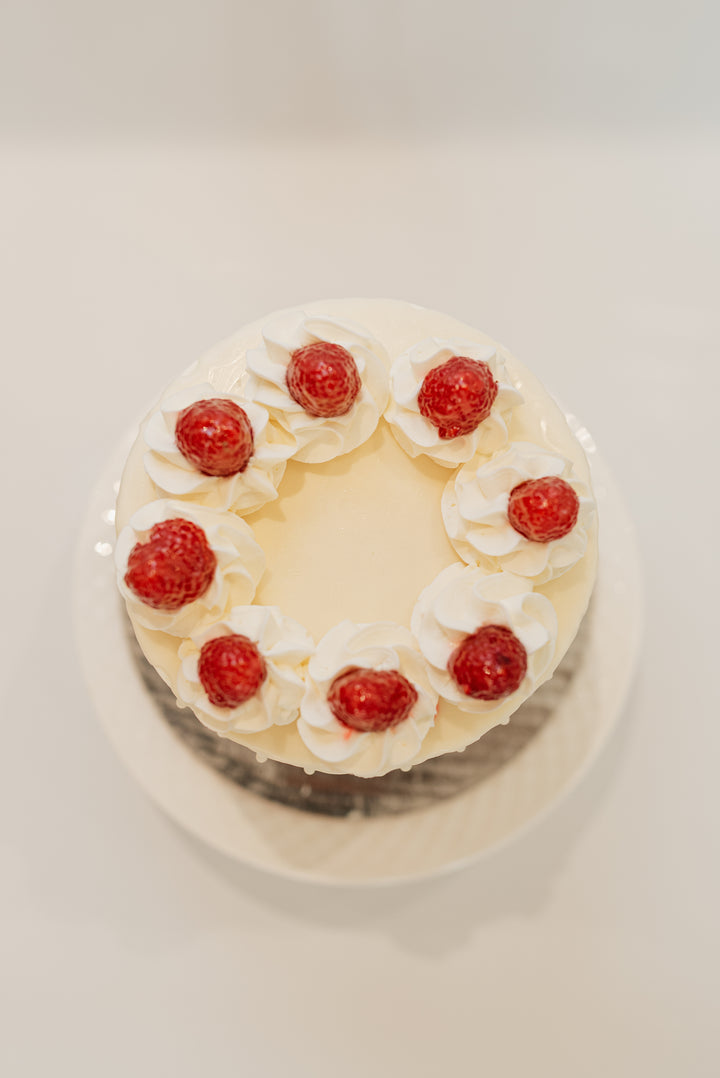 White Chocolate Raspberry Cake