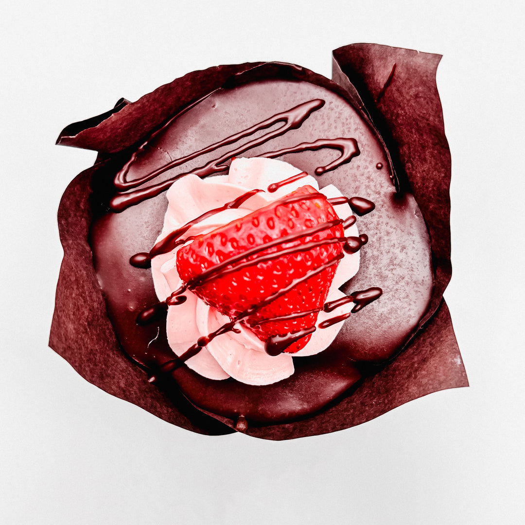 Chocolate Dip Strawberry Cupcake